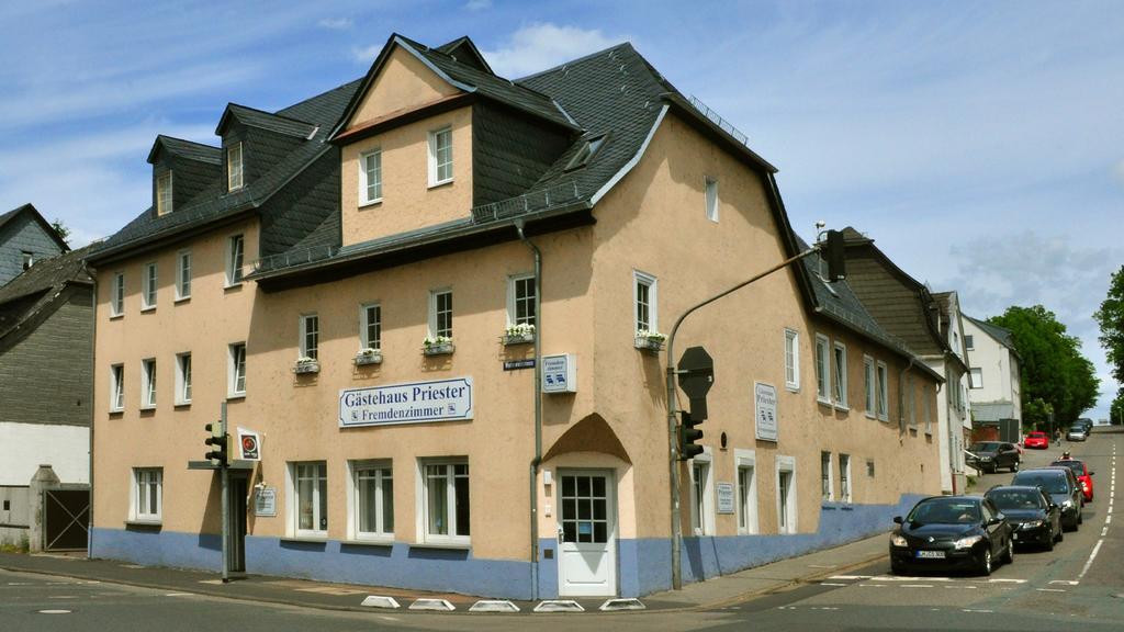 Hotel Gaestehaus Priester Limburg an der Lahn Kültér fotó